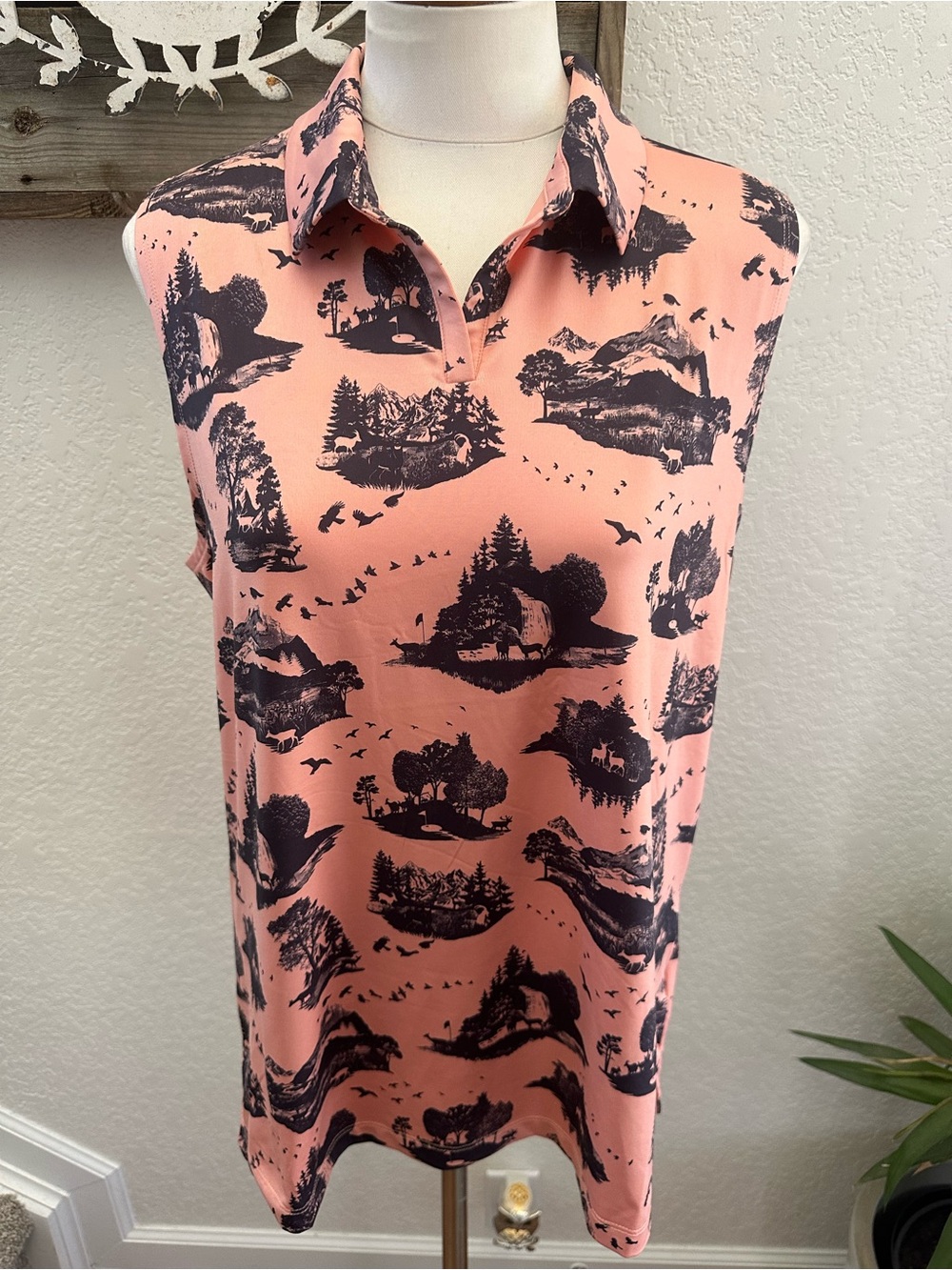 Nike Dri-Fit Sleeveless Collared Pink Scenic Print Women's Golf tank top Large